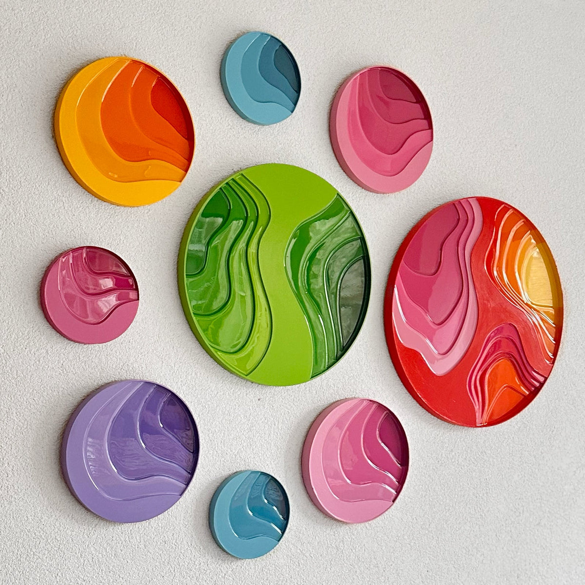 RED - 30 CM DIAMETER ROUND PAINTING