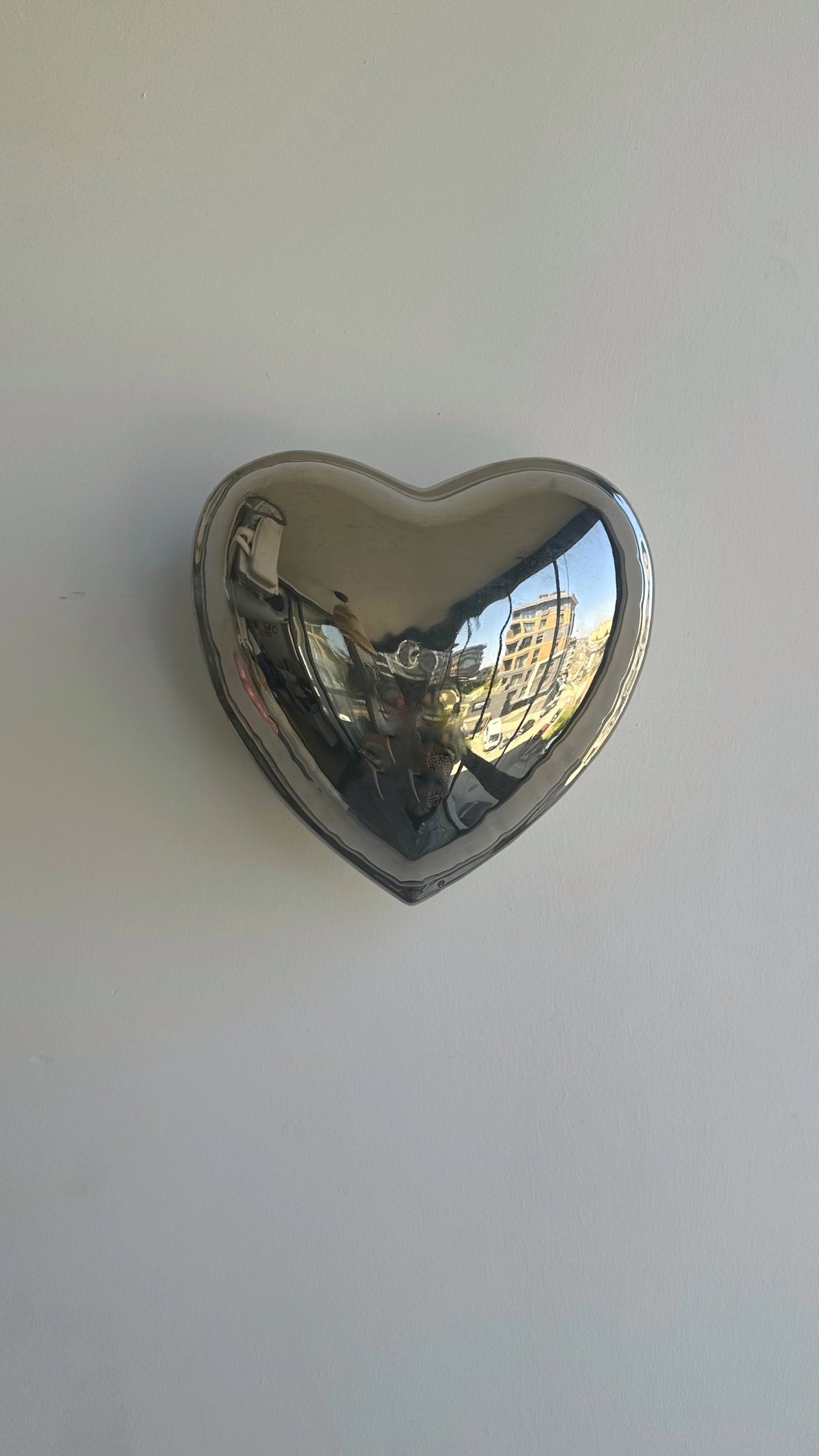 Silver Balloon Heart Ceramic Wall Decor
